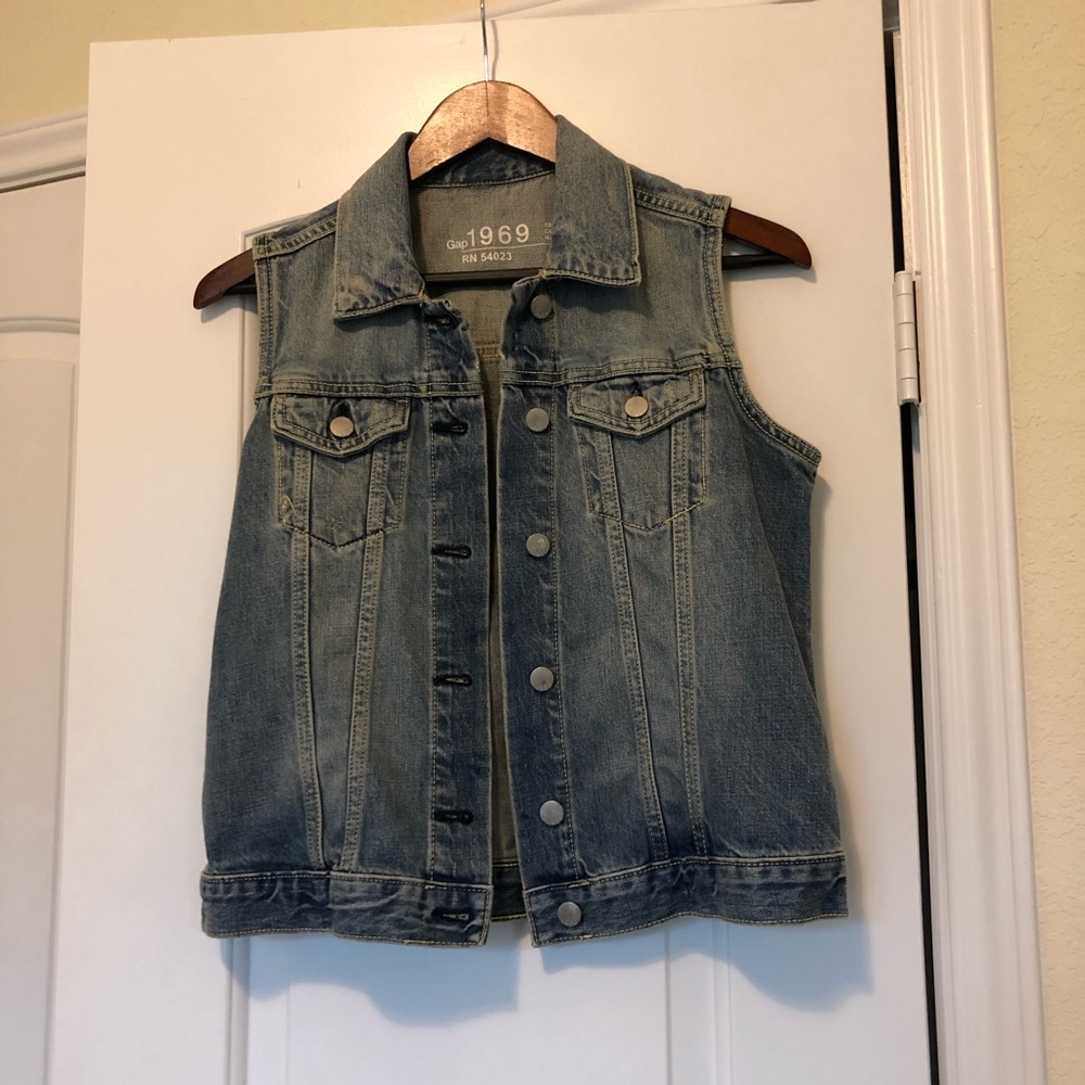 GAP jean vest